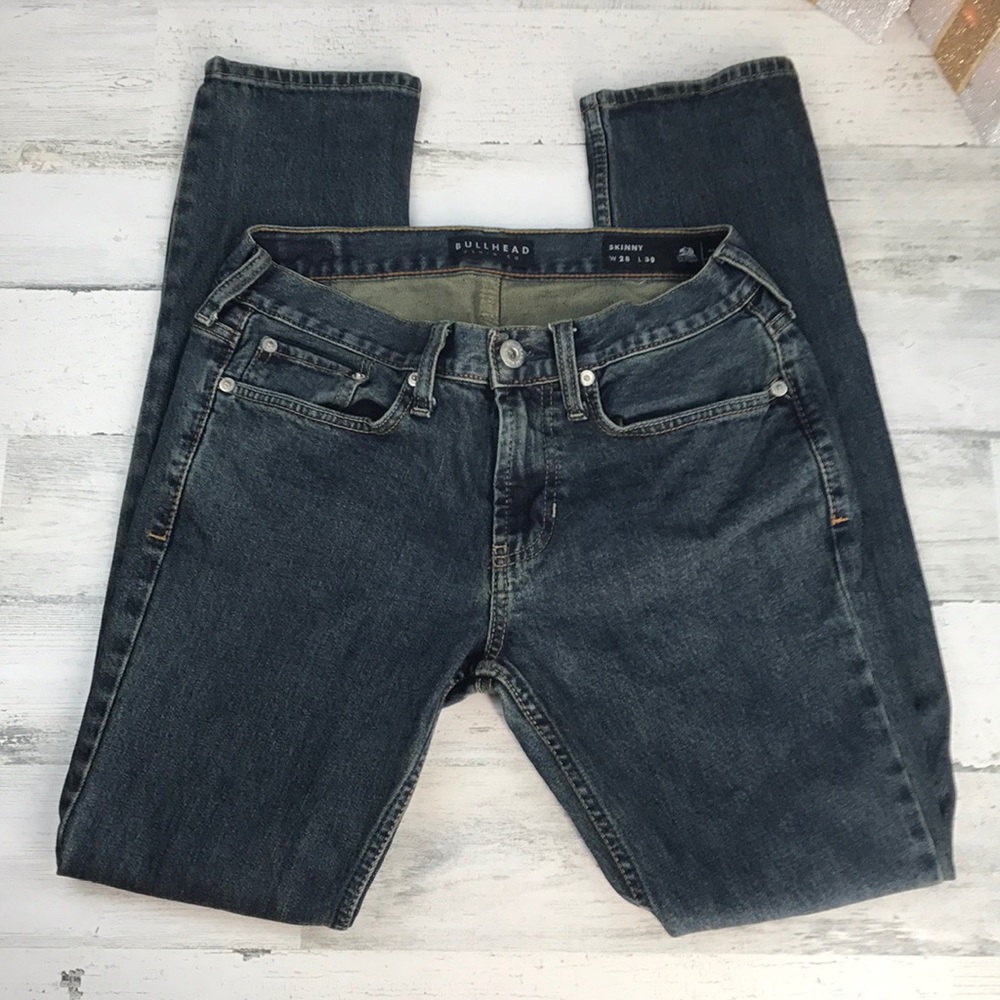 Bullhead skinny jeans size 28 x 30